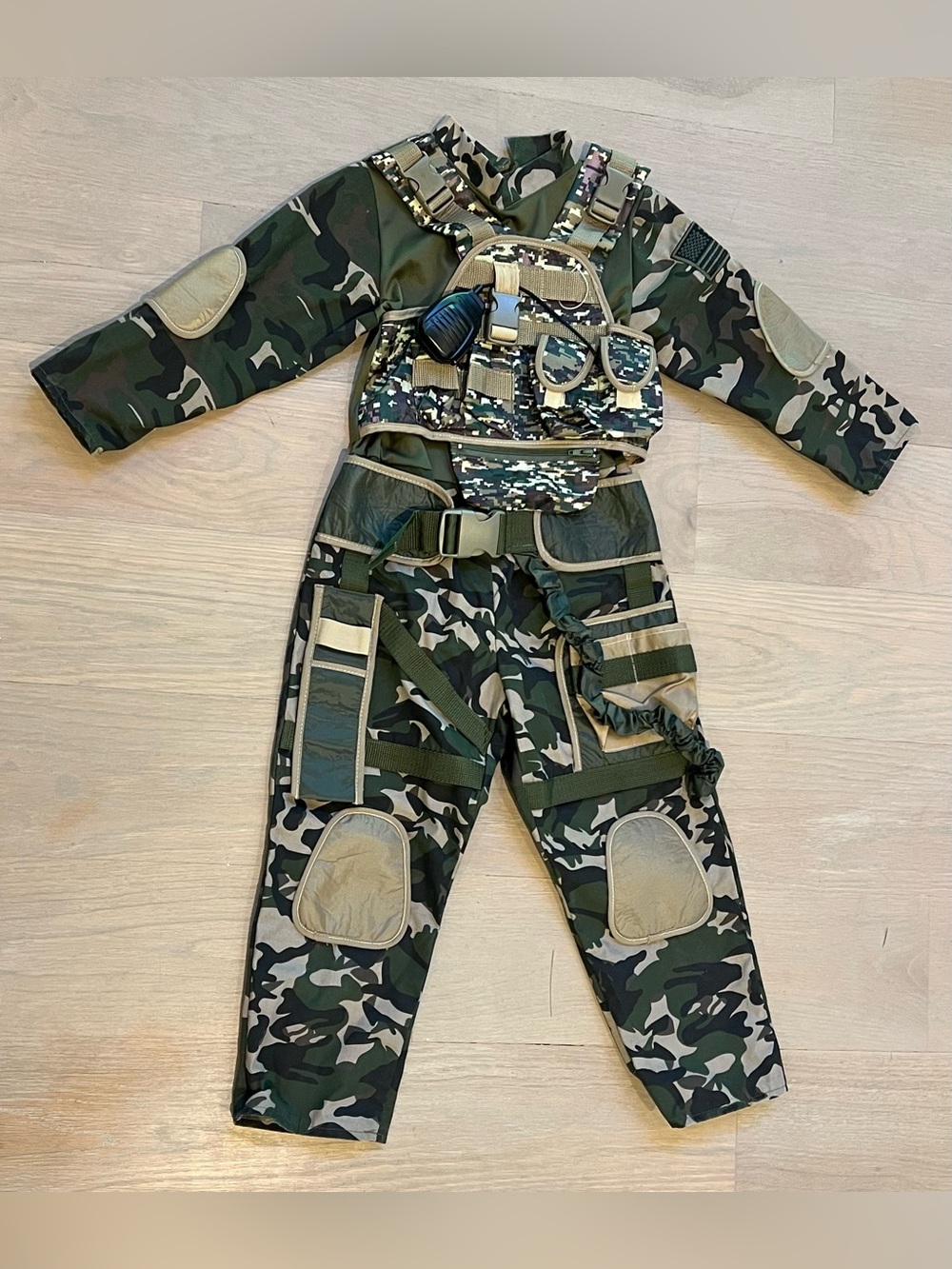 Kids Army Costume Sz 5-6